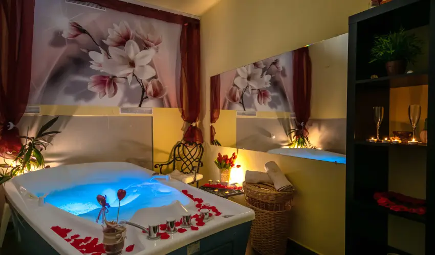 La Contessa Kast�lyhotel Szilv�sv�rad - M�rcius 15. 
