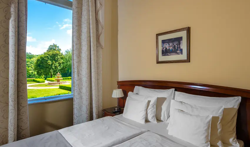 La Contessa Kast�lyhotel Szilv�sv�rad - M�rcius 15. 