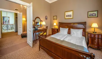 La Contessa Kast�lyhotel Szilv�sv�rad
