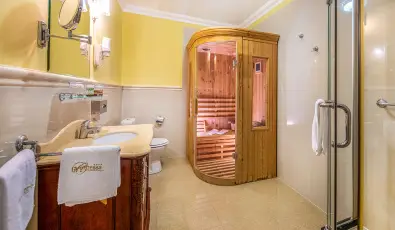 La Contessa Kast�lyhotel Szilv�sv�rad