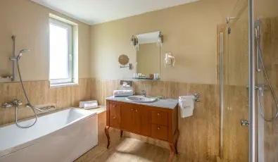 La Contessa Kast�lyhotel Szilv�sv�rad