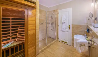 La Contessa Kast�lyhotel Szilv�sv�rad