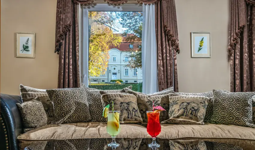 La Contessa Kast�lyhotel Szilv�sv�rad - M�rcius 15. 