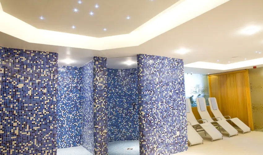Zenit Hotel Balaton Vonyarcvashegy - M�rcius 15. (min. 2 �j)