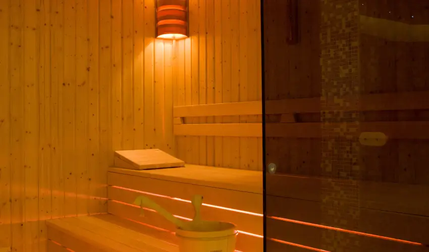 Zenit Hotel Balaton Vonyarcvashegy - M�rcius 15. (min. 2 �j)