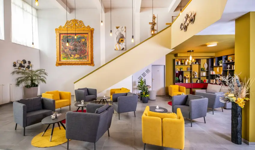 Zs�ry Liget Hotel & Spa Mez�k�vesd - M�rcius 15.